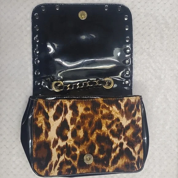 Betsy Johnson Leopard print Purse - Picture 3 of 7